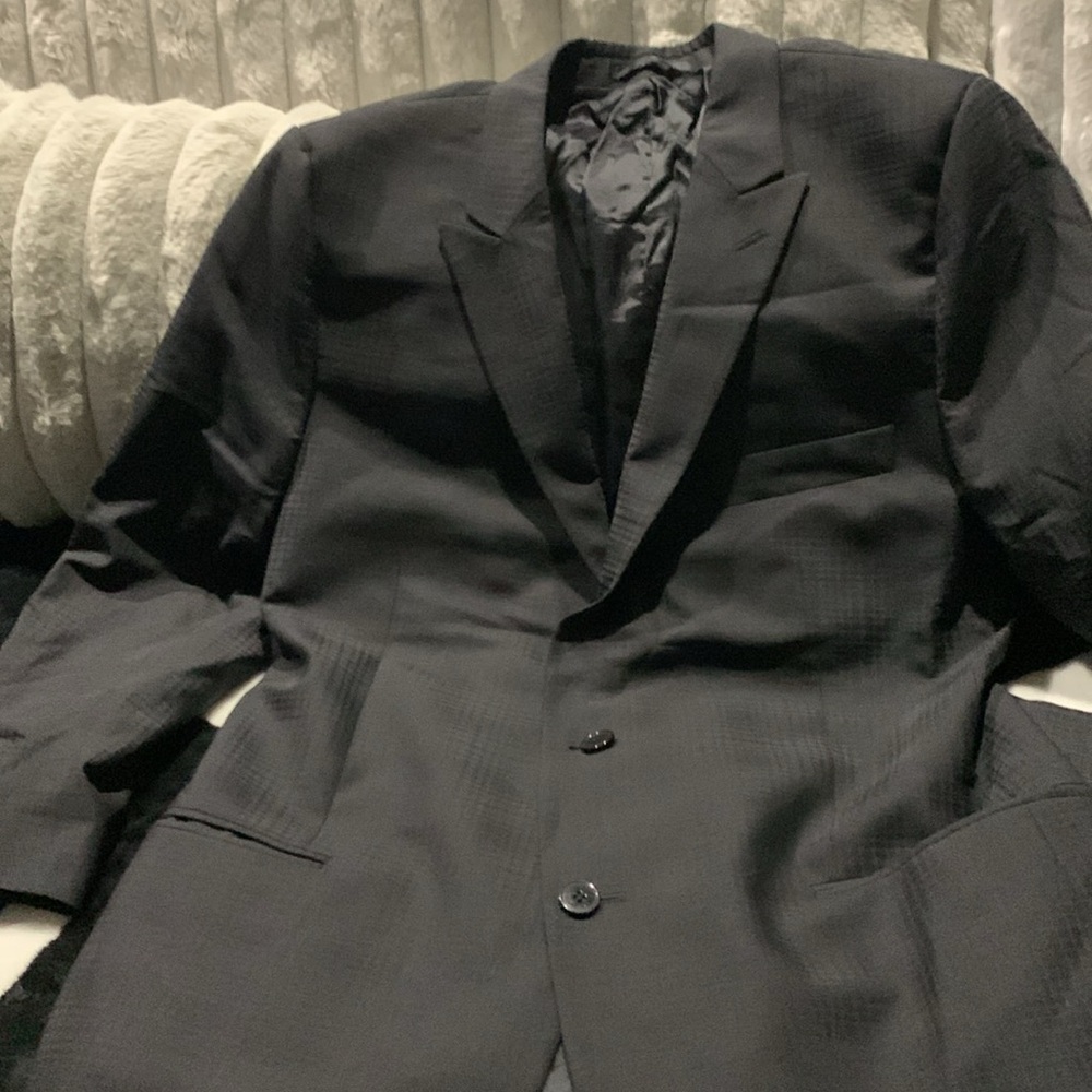 Versace suit - Picture 2 of 6
